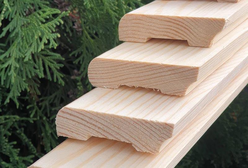 плинтус из дерева